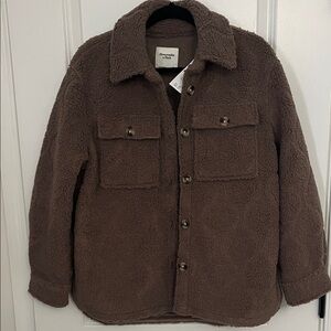 NWT Abercrombie & Fitch Women’s Sherpa Brown Teddy Shacket Size Small Cozy Coat